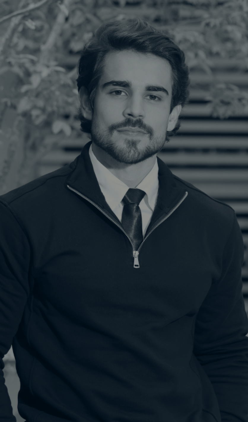DR. LUIS BESSAS