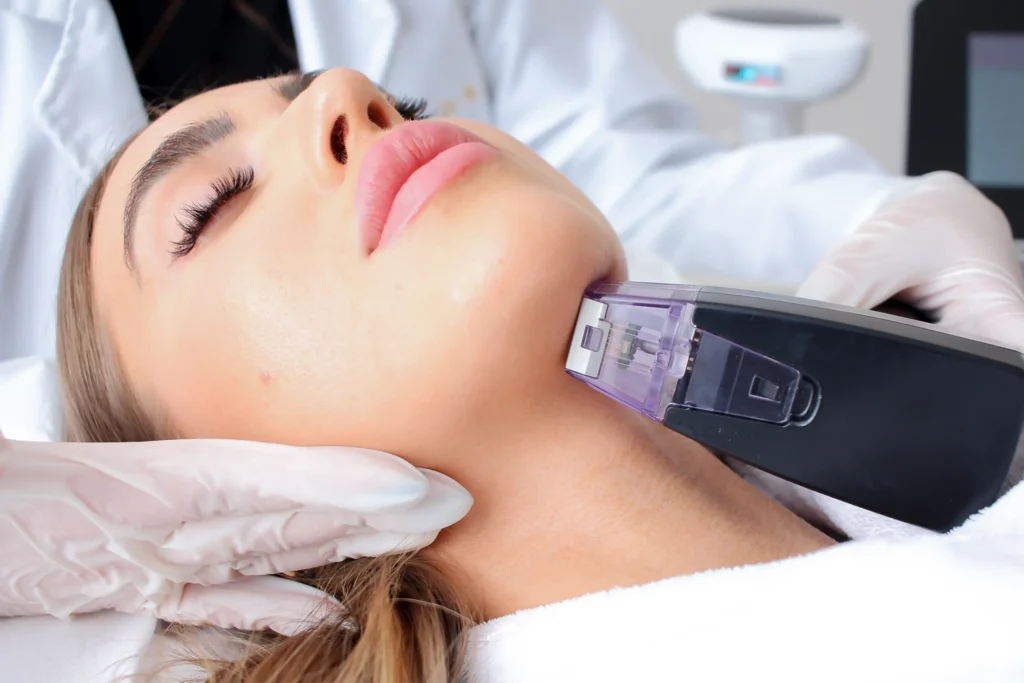 Morphues8 – Tecnologia avançada para rejuvenescimento facial