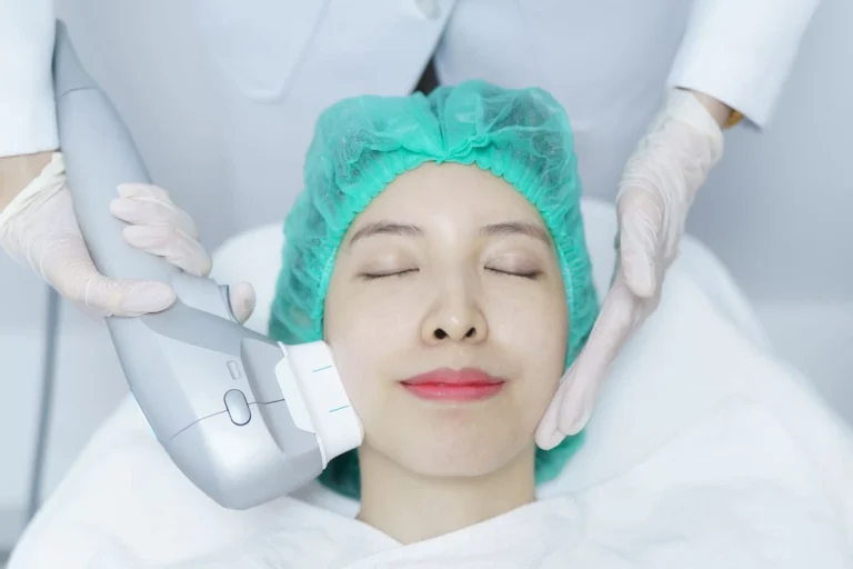 Ultrassom microfocado: o que é, como funciona e quais são os benefícios?